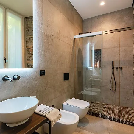 Villa La Solitaria - By Myhomeincomo Blevio
