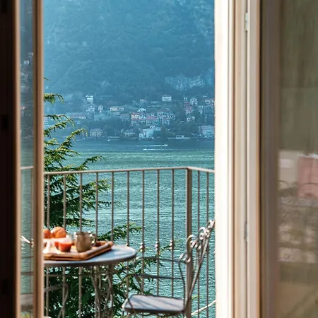 Villa La Solitaria - By Myhomeincomo